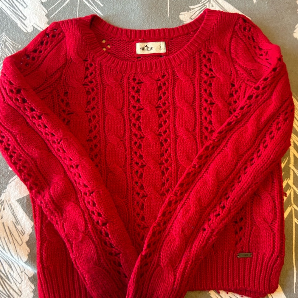 Red knit sweater - like new